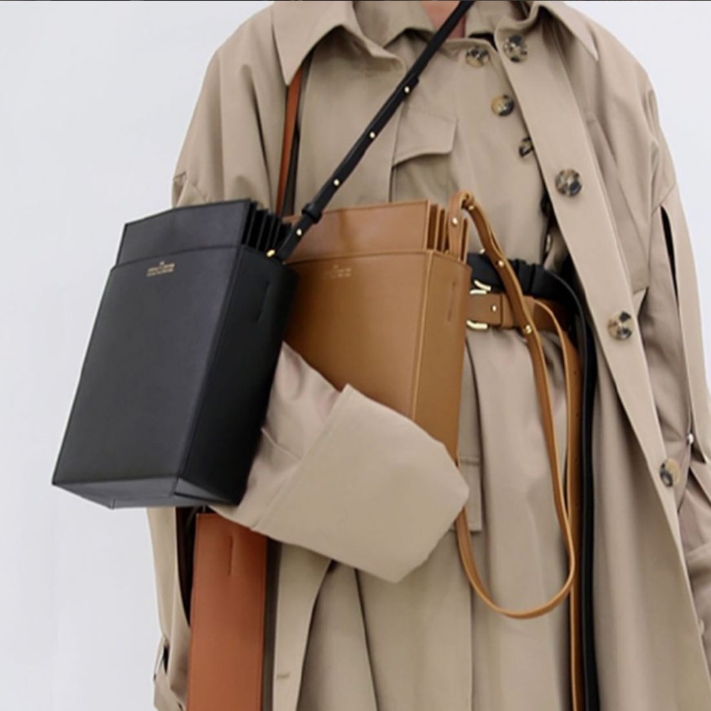 Rokh Iconic File Leather Shoulder Bag